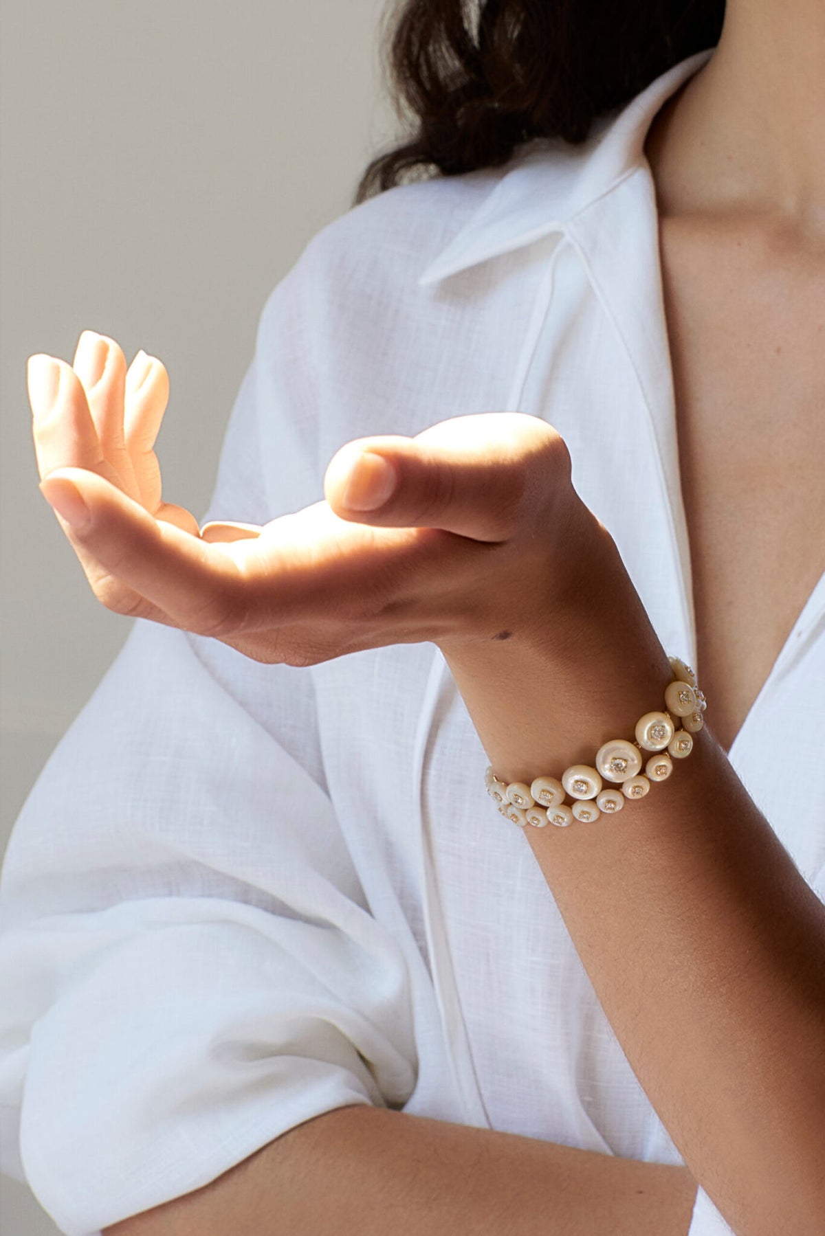 Fernando Jorge Small Mother of Pearl Surrounding Bracelet