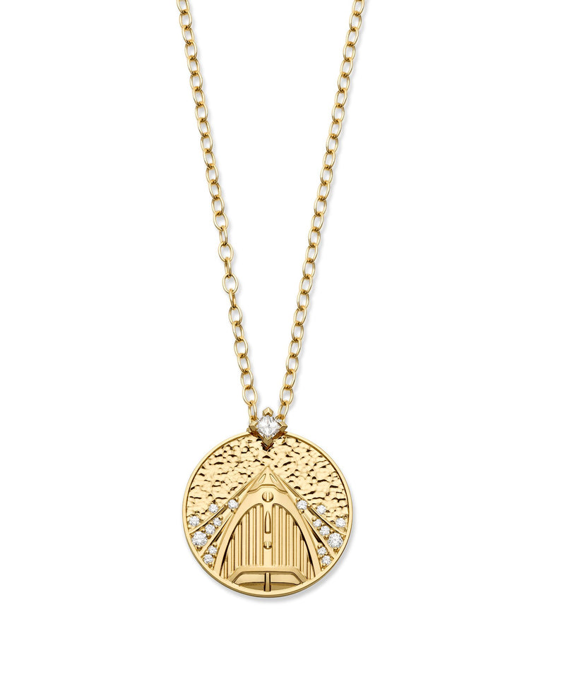 Nouvel Heritage Island Hop Medallion