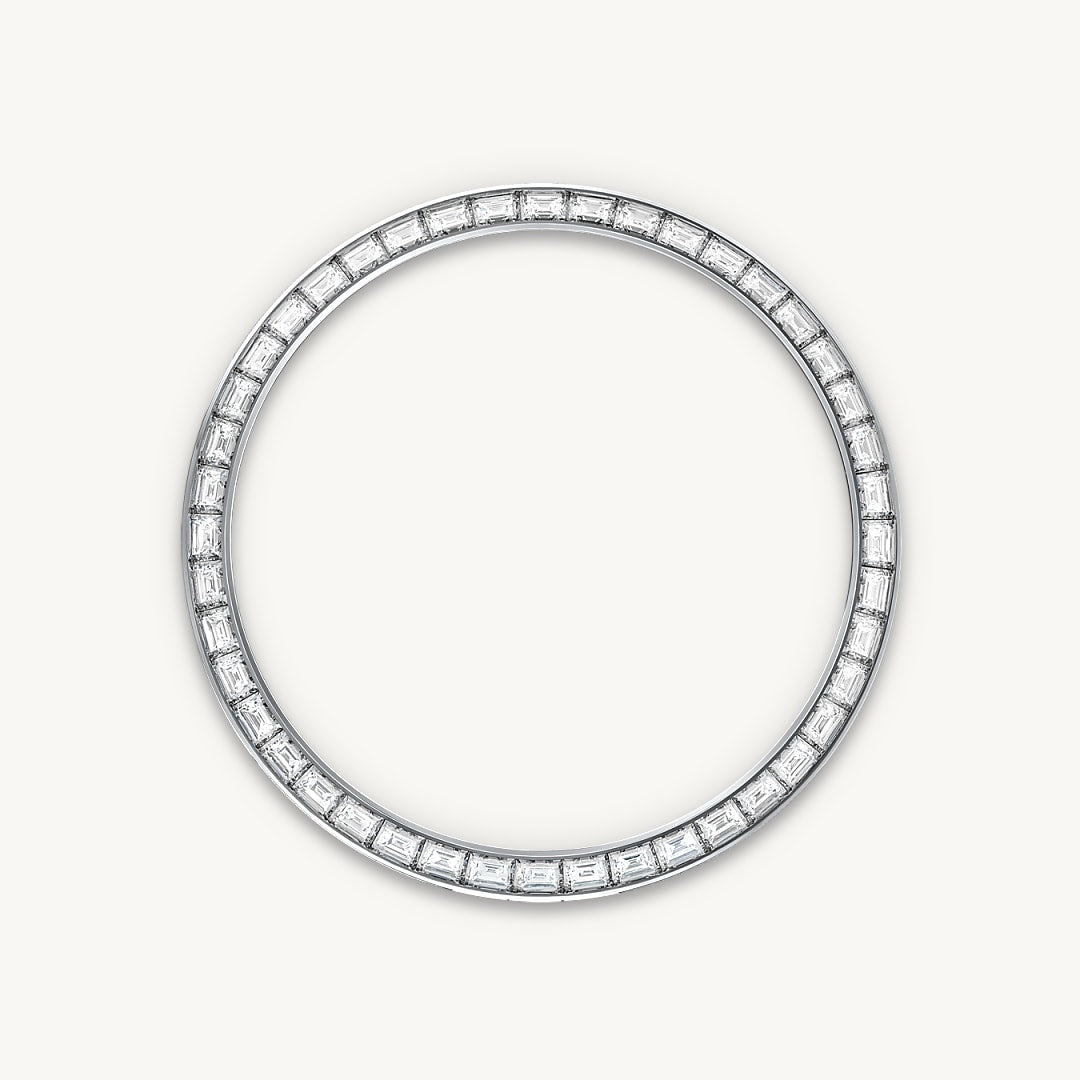 Diamond-set bezel
