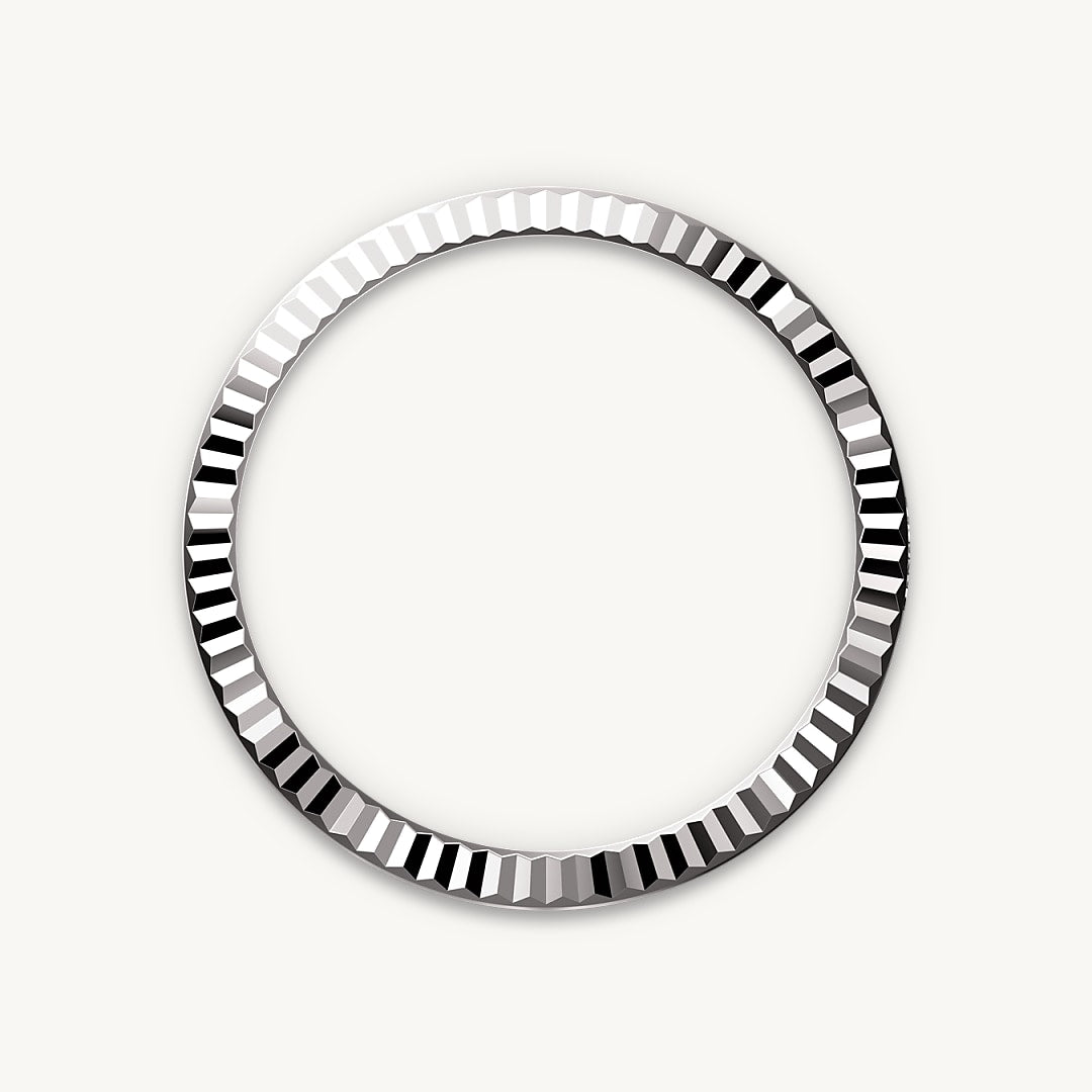 Fluted bezel